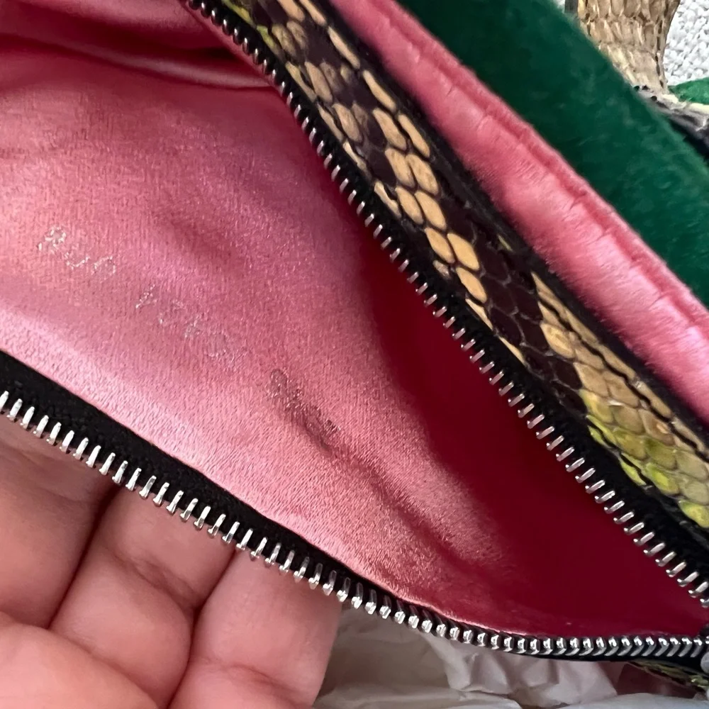 Fendi Baguette - Picture 6 of 7